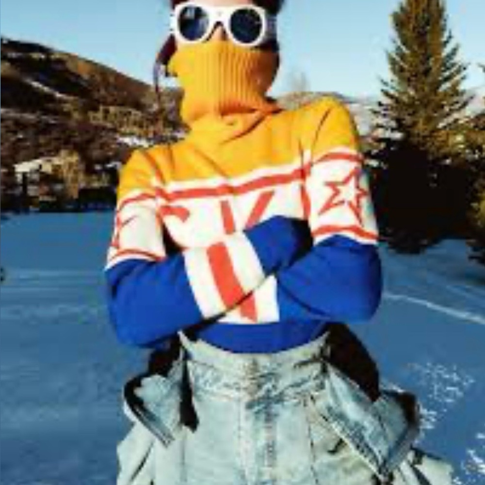 NWT Perfect moment schild ski sweater in yellow/ blue